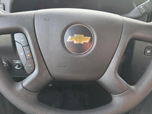 2025 Chevrolet Express Cargo 3500 WT