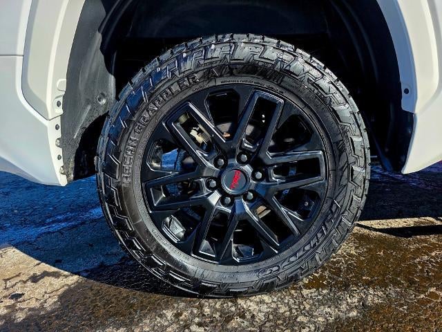 2024 Toyota Tundra 4WD SR5