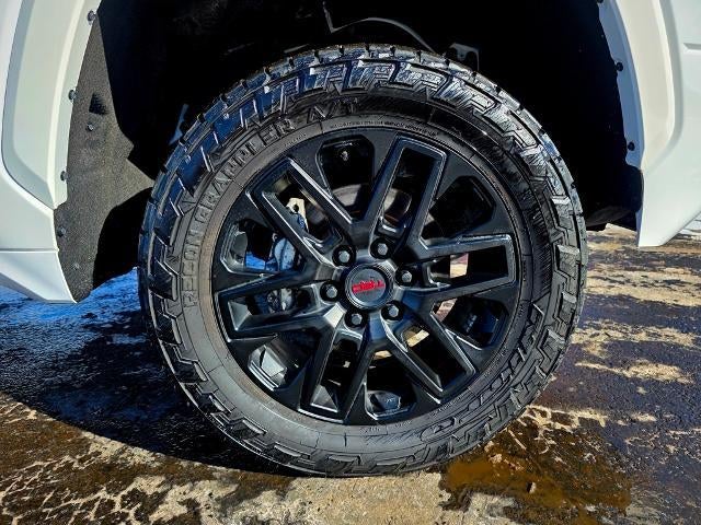 2024 Toyota Tundra 4WD SR5