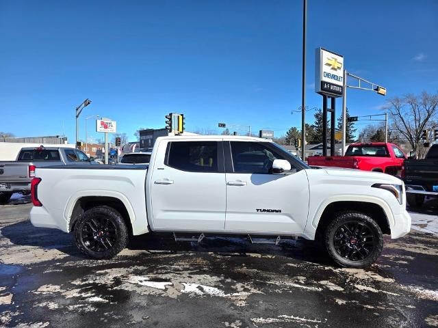 2024 Toyota Tundra 4WD SR5