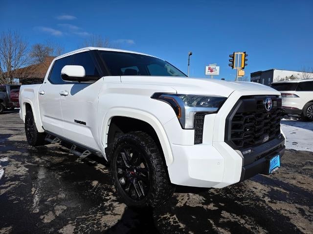 2024 Toyota Tundra 4WD SR5